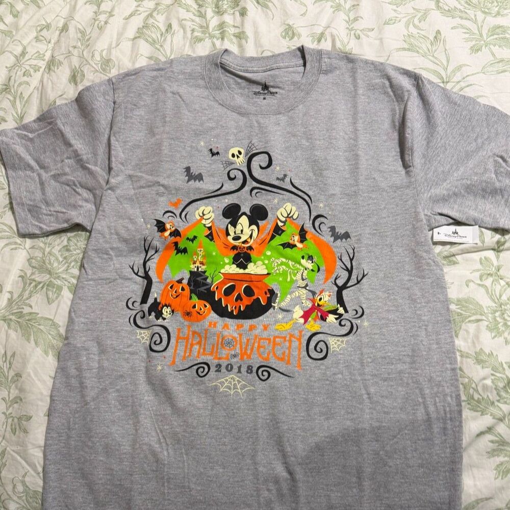 Mickey Mouse Tee Halloween Disney World 2018‎ Unisex Medium T-Shirt Collectible